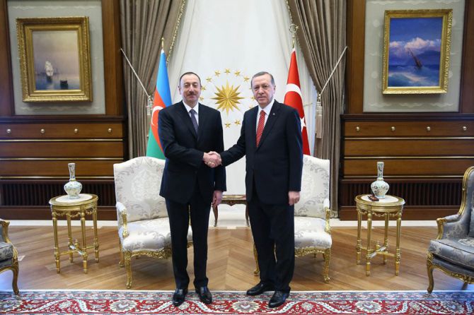 aliyev-cumhurbaskanligi-kulliyesinde-005.jpg