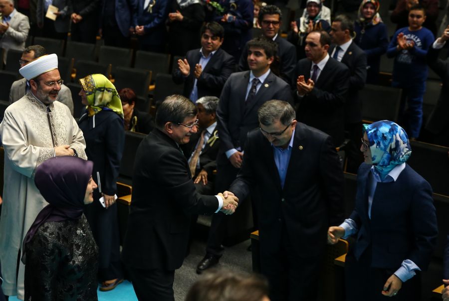 basbakan-davutoglu,kutlu-dogum-programi‘na-katildi-002.jpg