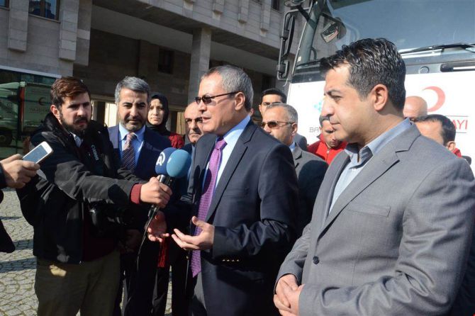 batman’dan-halep’e-yardim-eli-001.jpg
