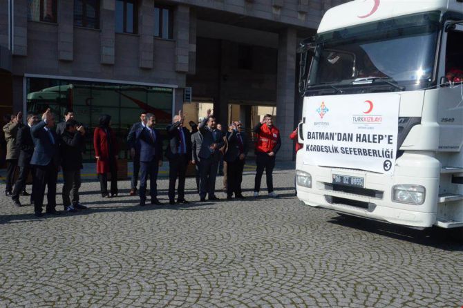 batman’dan-halep’e-yardim-eli-003.jpg