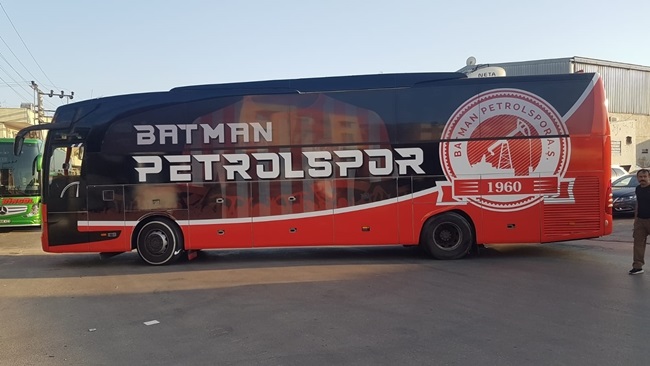 batman-petrolspor-takim-otobusu.jpeg