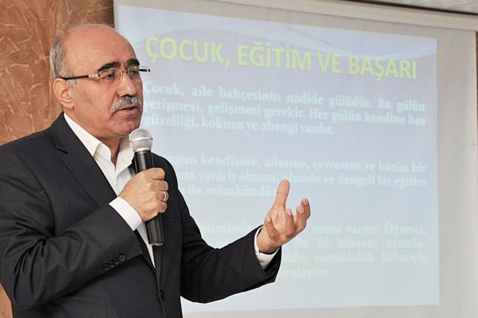 batmanda-‘cocuk-egitimi-ve-basari’-konferansi-003.jpg