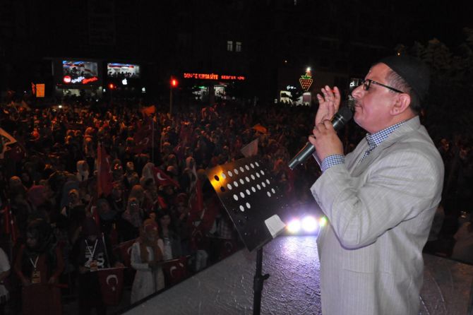 batmanda-halkin-darbe-nobeti-suruyor!.jpg