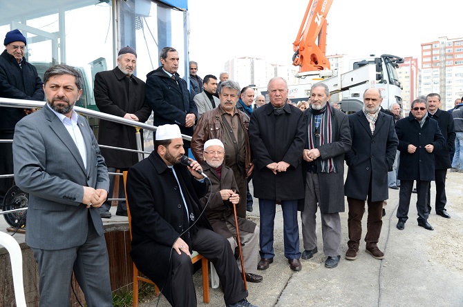 beylikduzu-belediyesi-mevlana-camii-girisimiyle-.jpg