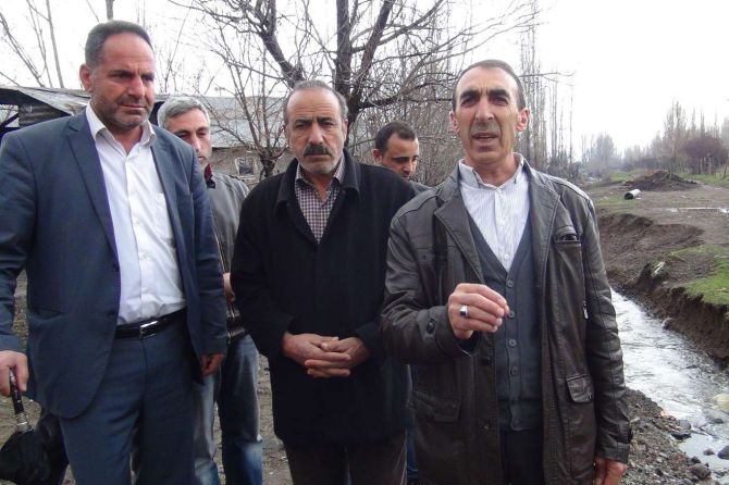 bingol-dereye-atik-atilmasi.jpg