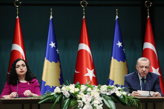 cumhurbaskani-erdogan-osmani-sadriu.jpg