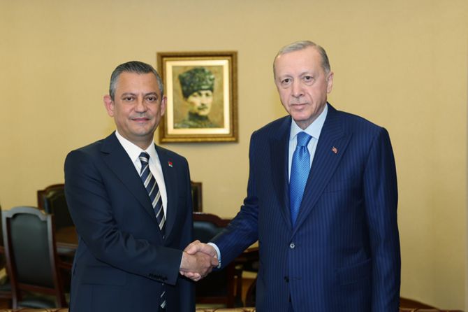 cumhurbaskani-erdogan-ozgur-ozel-001.jpg