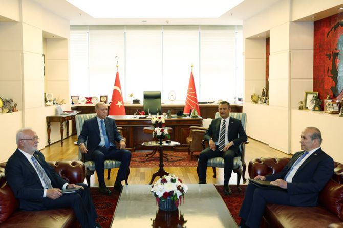cumhurbaskani-erdogan-ozgur-ozel-002.jpg