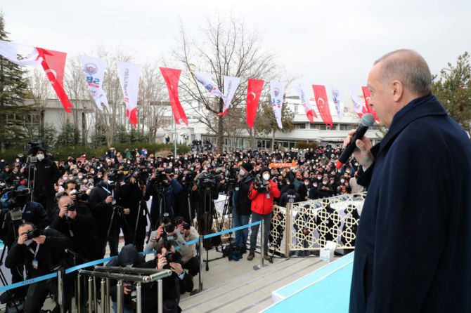 cumhurbaskani-erdogan-sbu-gulhane-camii.jpg