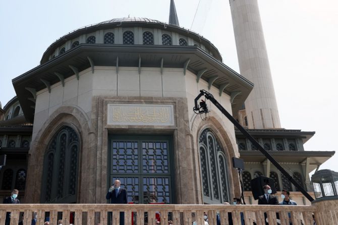 cumhurbaskani-erdogan-taksim-camii-acilisi-011.jpg