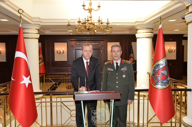 cumhurbaskani-recep-tayyip-erdogan,-genelkurmay-baskanligina-taziye-ziyarete-gerceklestirdi..JPG