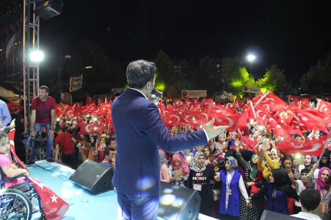 diyarbakir’da-23.gunde-darbe-karsiti-gosteriler!-001.jpg