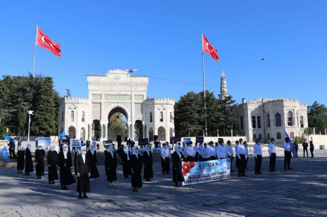 dogu-turkistan-isgali-protestosu-006.jpg