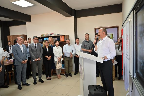 ekrem-canalp-tasarim-beceri-atolyesi-acilisi.jpg