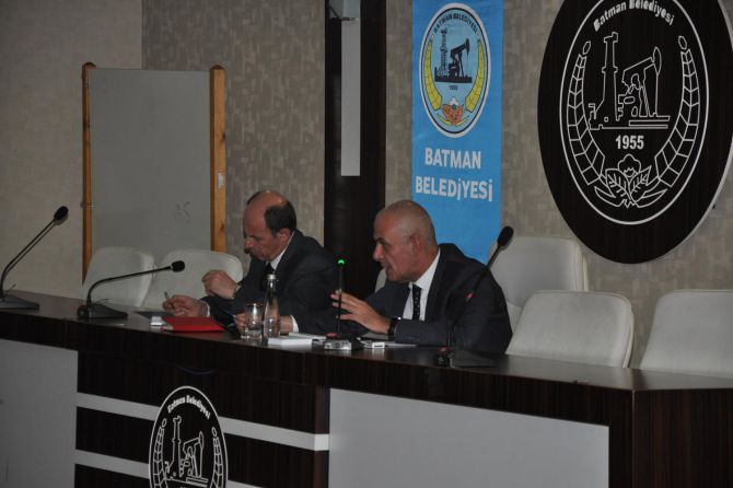 ertug-sevket-aksoy-muhtarlarla-001.jpg