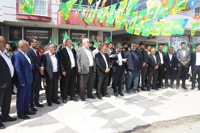 faruk-dincin-secim-lokaline-ses-bombasiyla-saldiri.jpeg