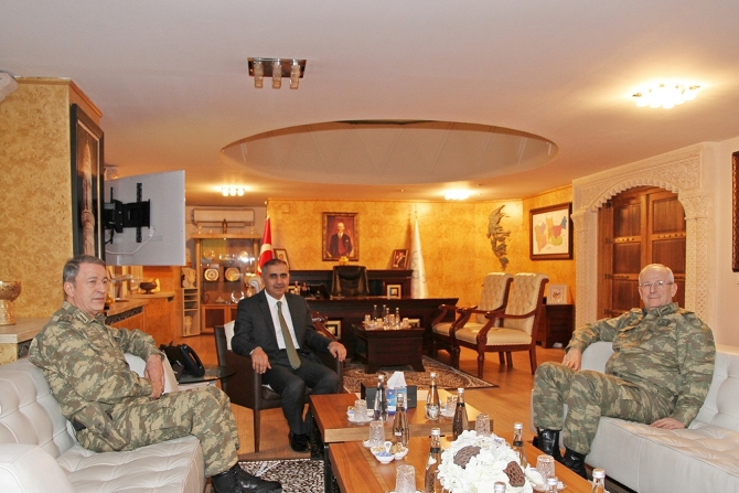 genelkurmay-baskani-mardin’de.JPG