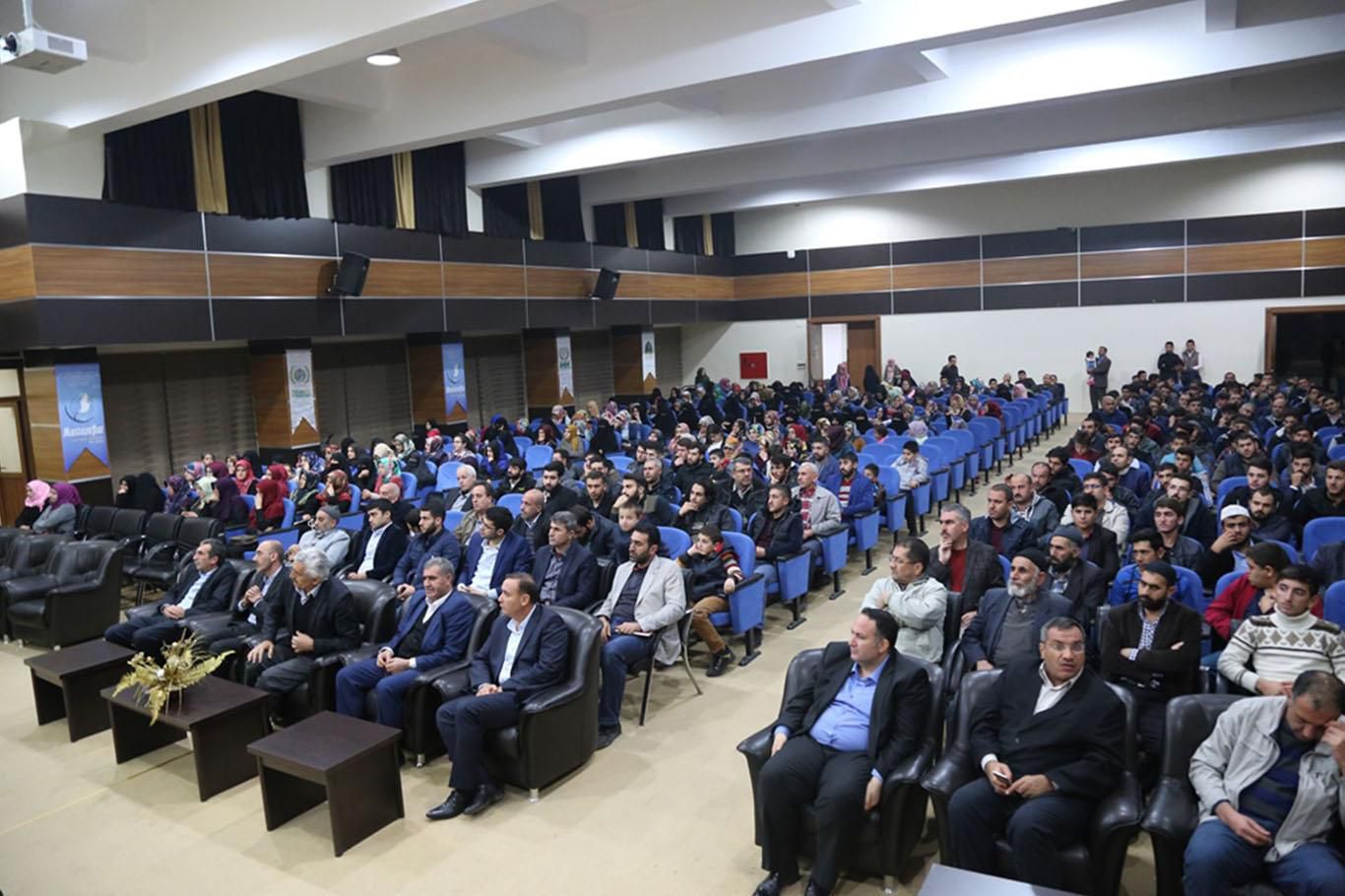 gozumun-nuru-namaz-konferansi-002.jpg