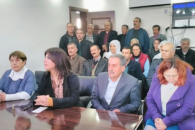 hdpli-uyelerin-evlerine-“hizbullah”-yazili-mermiler4.jpg