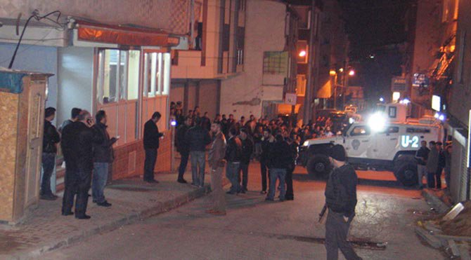istanbul-kanarya’da-kahvehane-taradi-2-olu.jpg