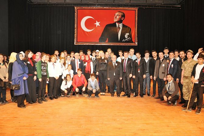 istiklal-marsi’nin-kabulu-ve-mehmet-akif-ersoy´u-anma-gunu-003.jpg