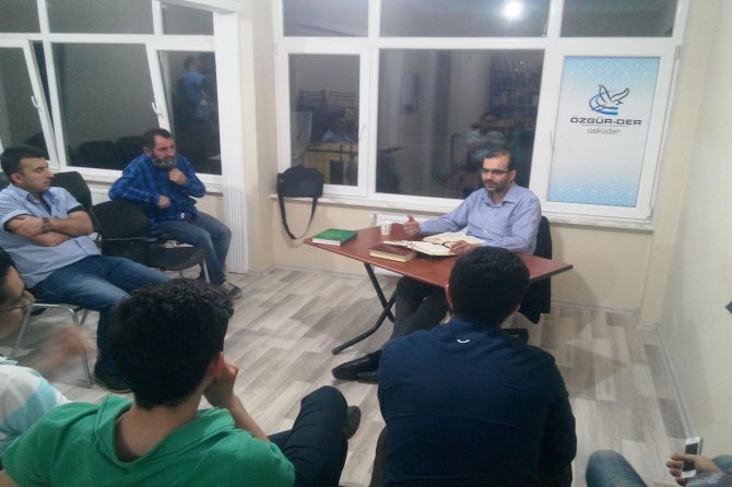 kur’ân-muhatabina-bir-ahlak-ve-karakter-kazandiriyor-003.jpg