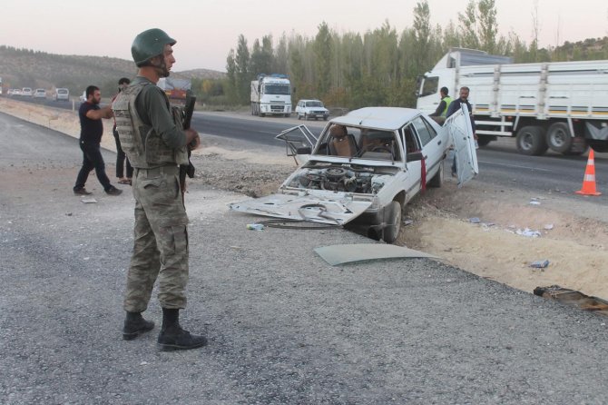 mardin’de-meydana-gelen-trafik-kazasinda-3’u-agir-5-yarali.jpg