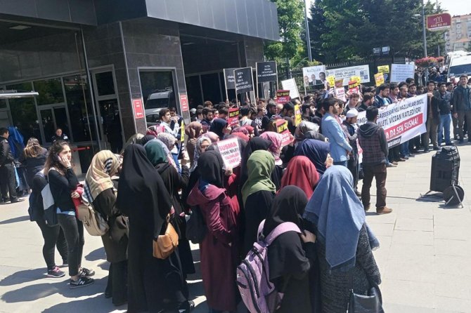mu-ogrencileri-katil-esed’i-ve-onun-isbirlikcilerine-protesto-001.jpg