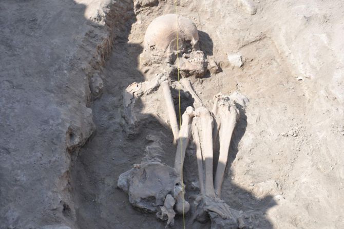 neolitik-donem-insan-iskeletleri-004.jpg
