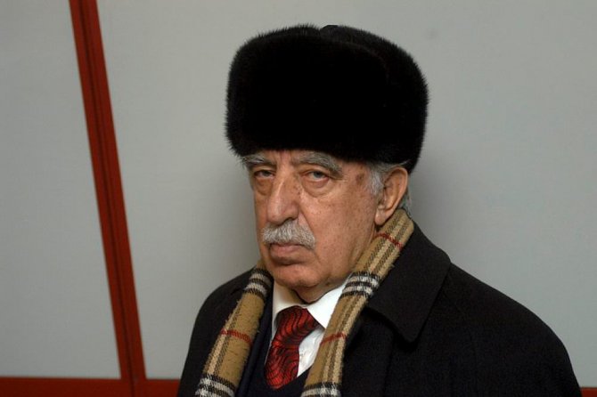 nevzat-yalcintas-vefat-etti-001.jpg