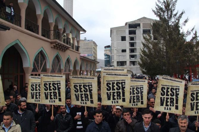 peygamber-sevdalilari-platformu-van-koordinatorlugu-;-peygamber-dusmani-gazeteyi-boykot-etmeliyiz--001.jpg peygamber-sevdalilari-platformu-van-koordinatorlugu-;-peygamber-dusmani-gazeteyi-boykot-etmeliyiz--001.jpg