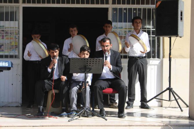 peygamberimizi-cocuk-ve-genclerimize-model-gostermeliyiz--001.jpg