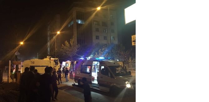 polis-karakoluna-bombali-saldiri!-cok-sayida-yarali-var.jpg