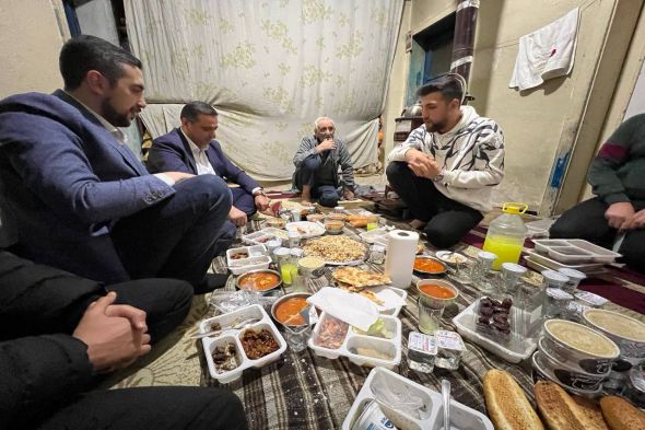 serkan-ramanli-habip-baskanin-ailesiyle-iftar.jpg