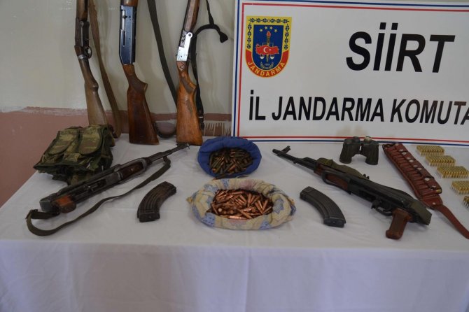 siirt’te-bir-eve-yapilan-baskinda-muhimmat-ele-gecirildi-001.jpg