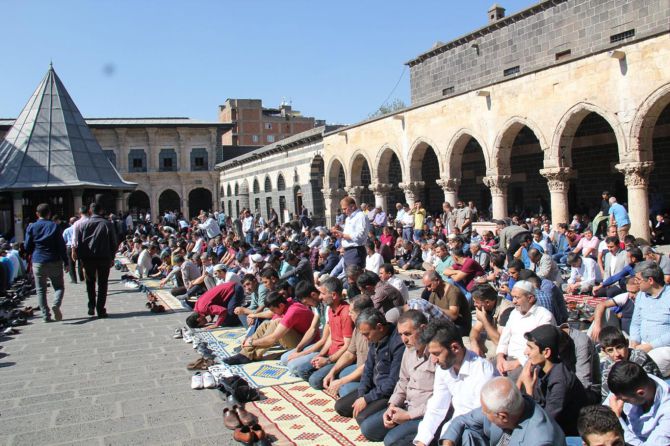 surda-asure-ikrami.jpg