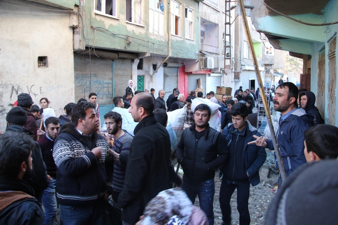 surda-hdp’li-vekillere-tepki-003.jpg