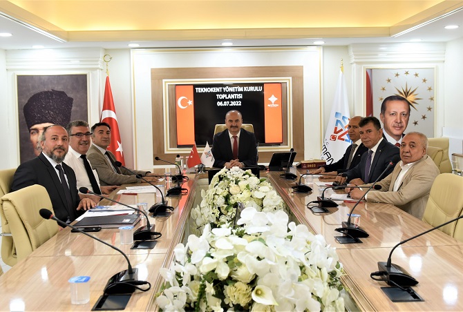 teknokent-yonetim-kurulu.jpg