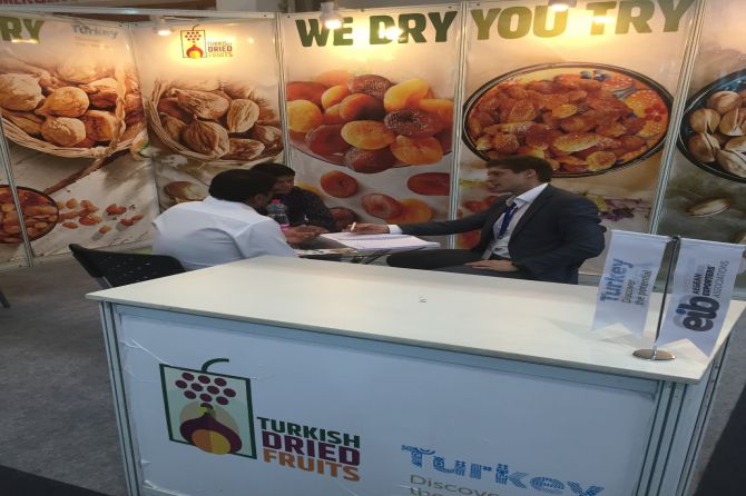 turk-kuru-meyveleri-hindistan-yolcusu-001.jpg