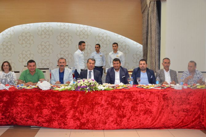 vali-azmi-celik-003.jpg