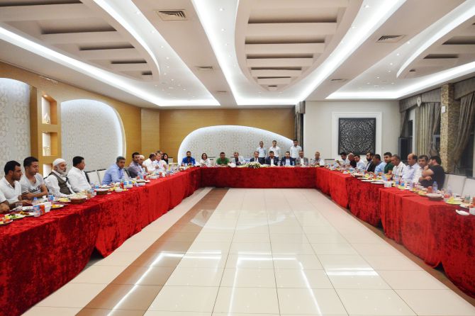 vali-azmi-celik-004.jpg
