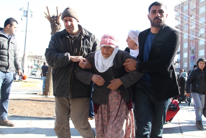 yasak-genisleti-sur’da-halk-gocuyor-002.jpg