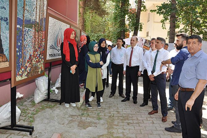 yilsonu-sergisi-goz-kamastirdi-001.jpg