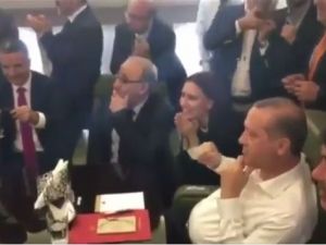 Cumhurbaşkanı Erdoğan, Hakan Çalhanoğlu'nun şık golüne böyle sevindi